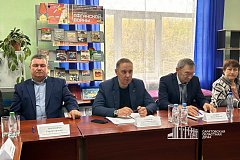 Депутаты областной Думы встретились с жителями Турков