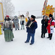 Зиму проводили, весну закликали.