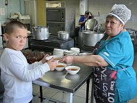 «Спасибо, очень вкусно!» –  ради этих слов она встает в пять утра