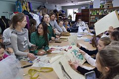 В честь Дня наставника областной театр оперетты провел экскурсии для участников фестиваля "Театральное Приволжье"