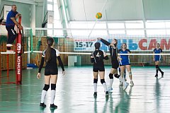 В Турках прошёл открытый турнир по волейболу среди девушек