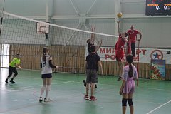 В Турках прошёл турнир по волейболу среди ДЮСШ, посвящённый 78-летию Победы в Великой Отечественной войне