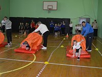 Весёлые старты для маленьких чемпионов!
