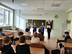 На страже безопасности: беседа отряда ЮИД и «Родительского патруля»