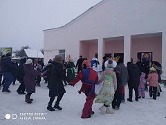 В Дмитриевке весело и шумно проводили зиму