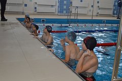 В Турковском бассейне прошёл первый урок по плаванию