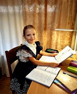 Первый звонок и последний учебный год: два берега одного сентября