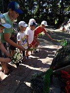 Ученики школы имени Героя возложили цветы к Обелиску Славы