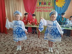 "Мы живем в России"